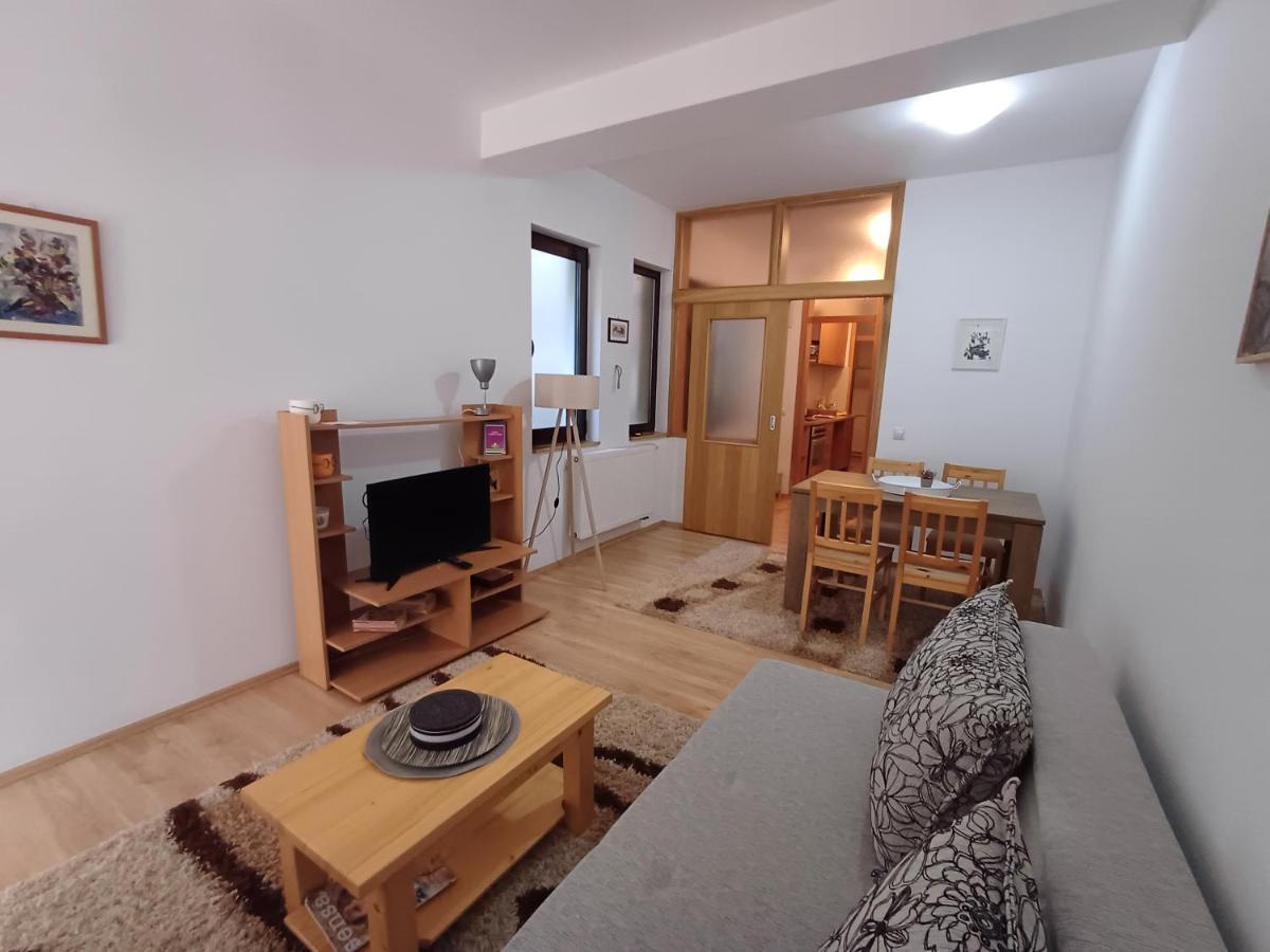 Apartmani Damir SJJ Exterior foto